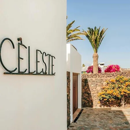 Villa Puerto Del Carmen Sleeps 6 Air Con Wifi